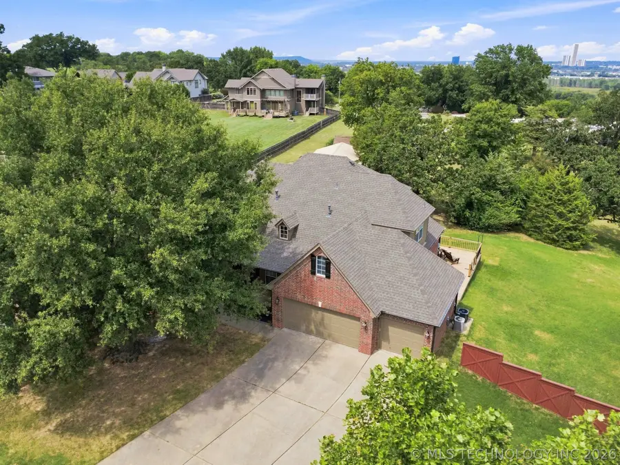 325 E 112th Street S, Jenks, OK 74037 - #3