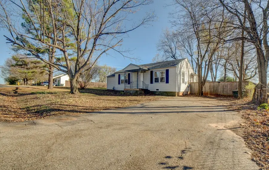 200 W 44th Street, Sand Springs, OK 74063 - #2