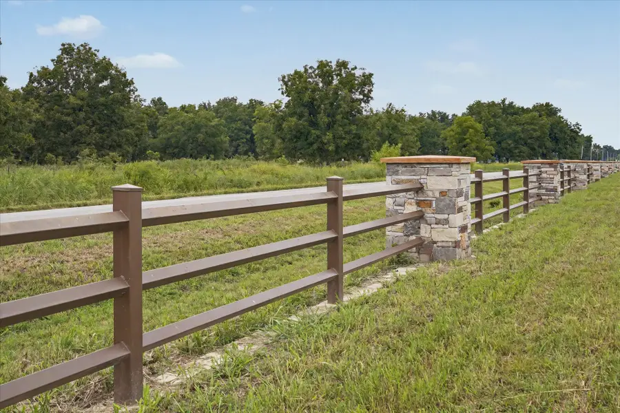 E 211th Street S, Mounds, OK 74047 - #2
