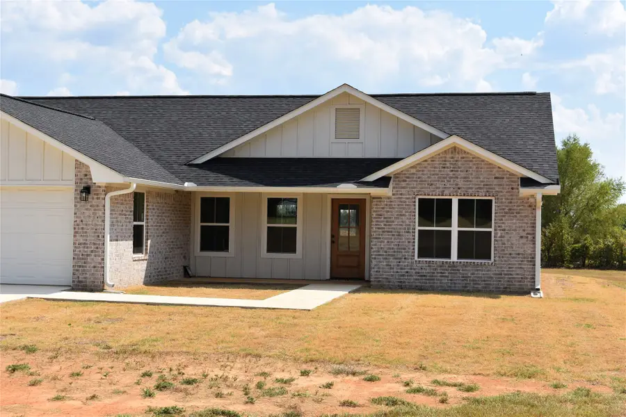 2911 E 2090 Road, Hugo, OK 74743 - #3