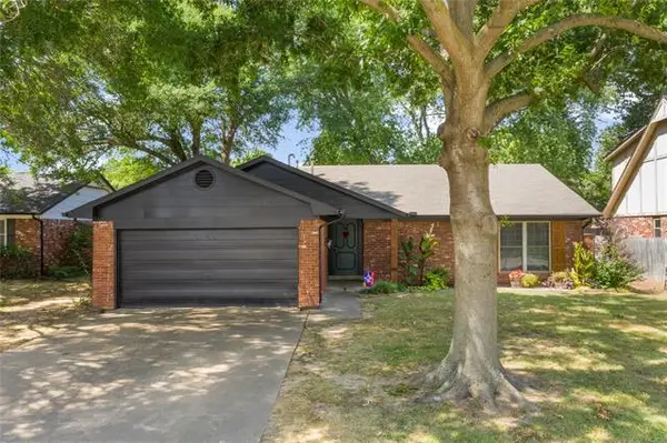 1928 W Nashville Street, Broken Arrow, OK 74012