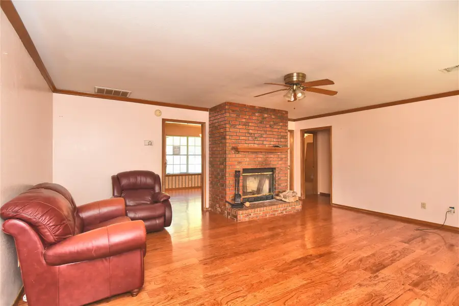 15730 S 297th East East Avenue, Coweta, OK 74429 - #3