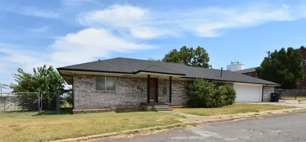 820 N University Street, Seminole, OK 74868