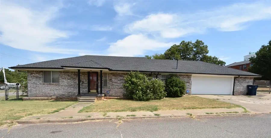 820 N University Street, Seminole, OK 74868 - #2