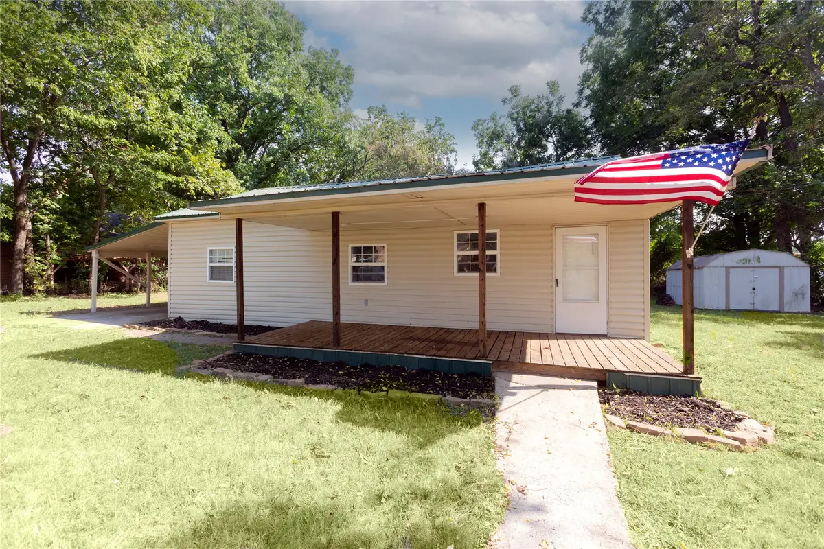 214 W Ada Avenue, Wilburton, OK 74578 - #1