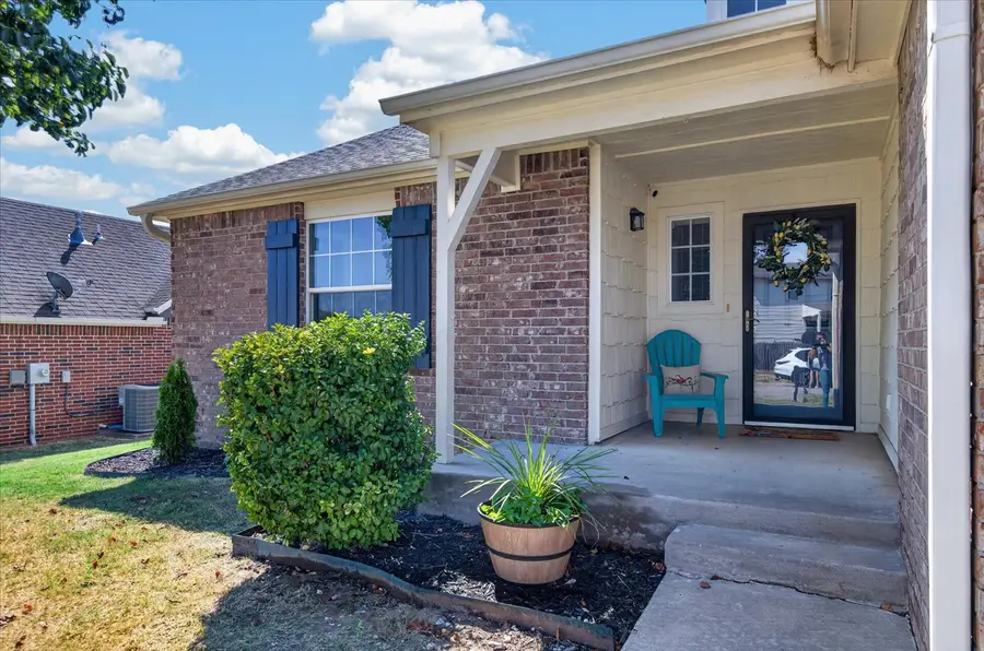 3017 Stonewall Drive, Bartlesville, OK 74006 - #2