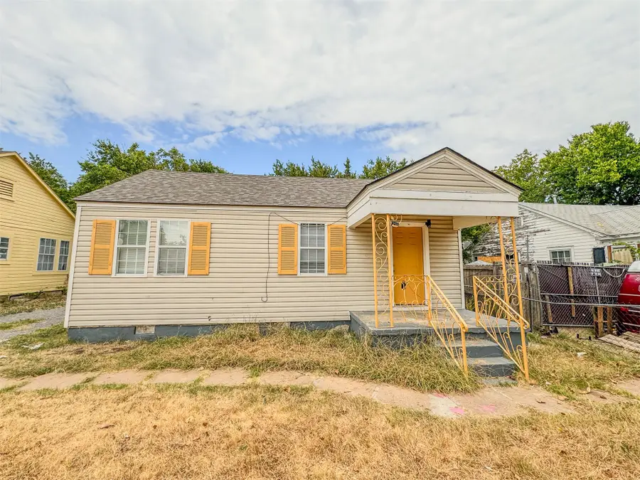 1507 SW D Avenue, Lawton, OK 73501 - #2