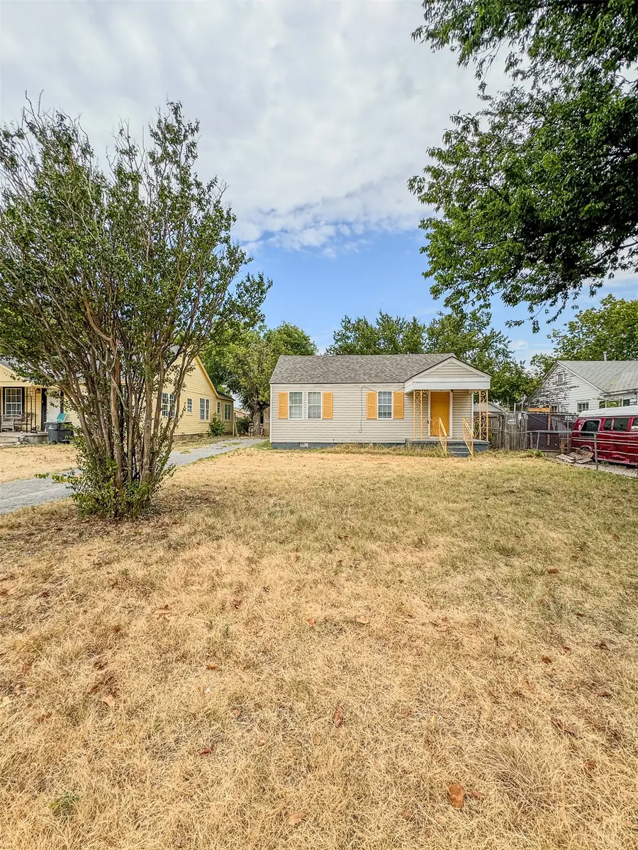 1507 SW D Avenue, Lawton, OK 73501 - #3