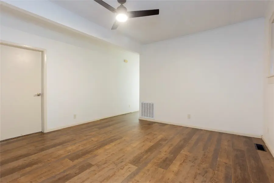 810 E Miami Avenue, McAlester, OK 74501 - #3
