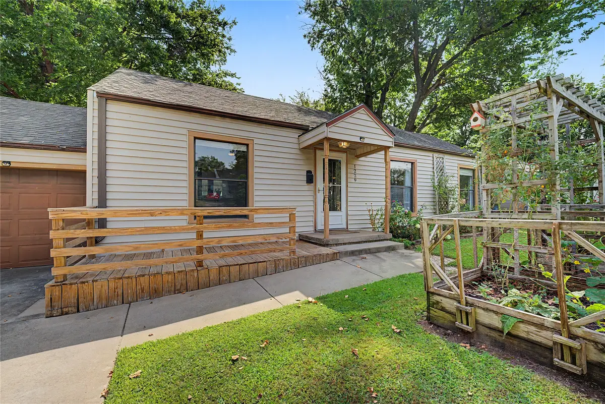 1229 S Erie Avenue, Tulsa, OK 74112 - #1