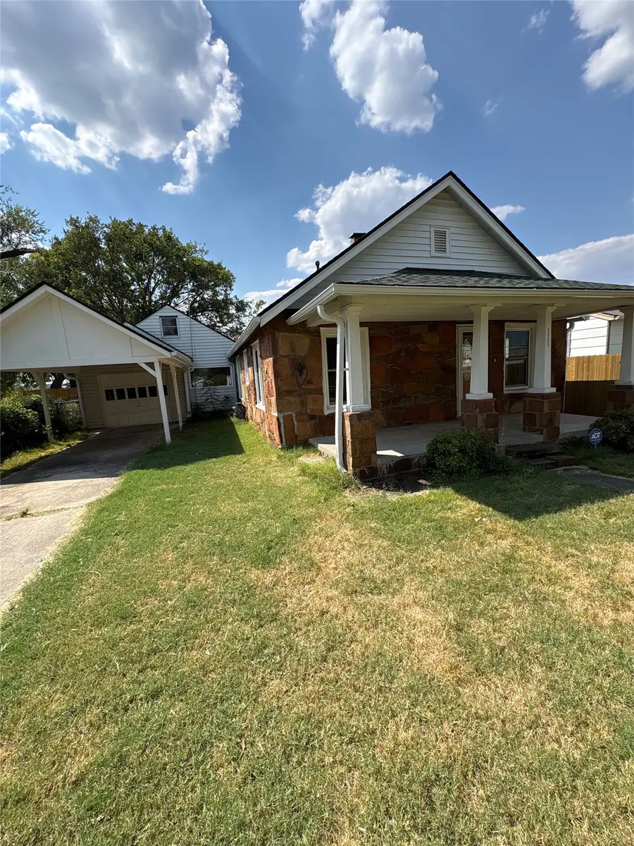 111 S Virginia Avenue, Bartlesville, OK 74003 - #3