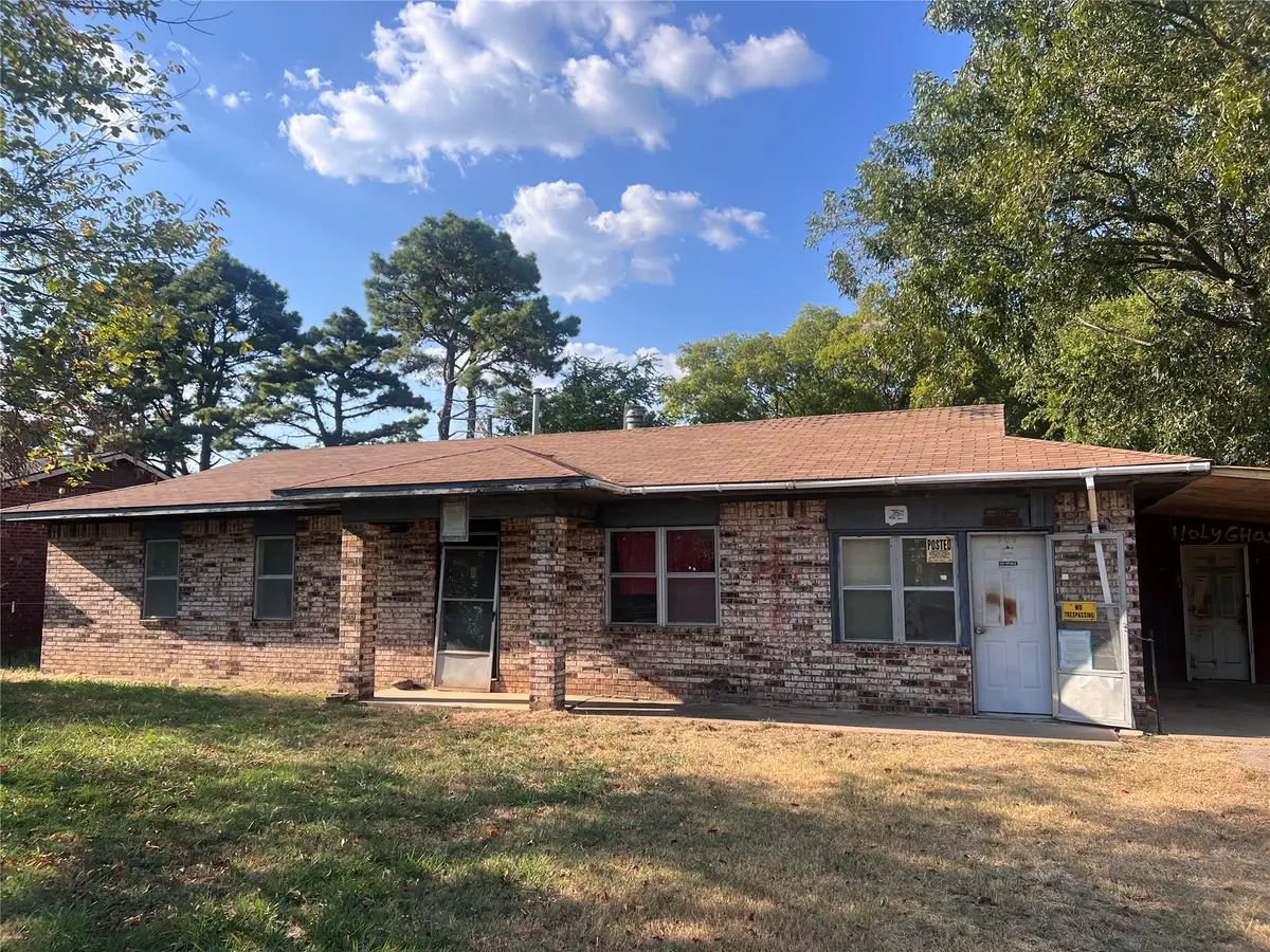 305 Bois D'arc Avenue, Kiowa, OK 74553 - #1