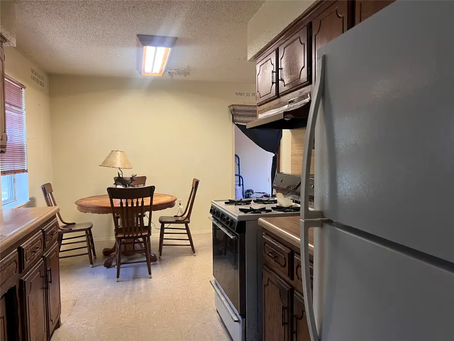 305 Bois D'arc Avenue, Kiowa, OK 74553 - #3