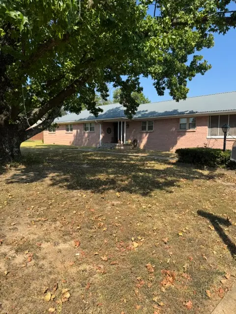 105 E Neff Street, Madill, OK 73446 - #1