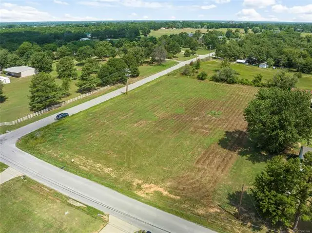 1 E 121st Street, Coweta, OK 74429 - #2