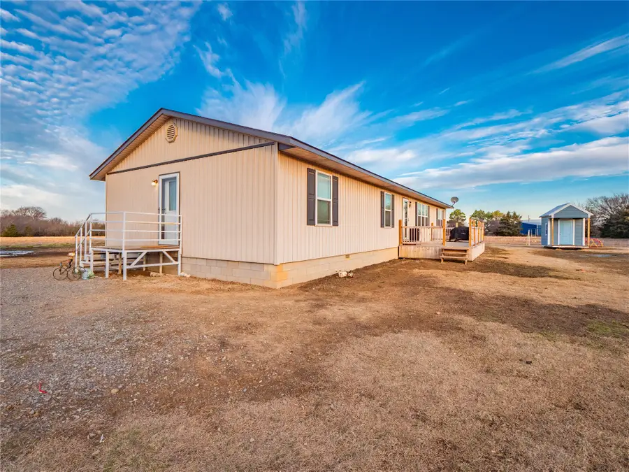 609 1st Street, Pittsburg, OK 74560 - #3