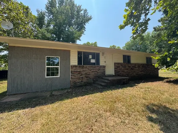 600 S Southerland Road, Gans, OK 74936