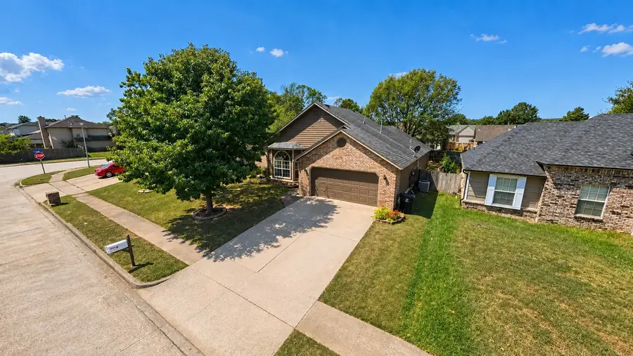 3304 N 4th Street, Broken Arrow, OK 74012 - #3