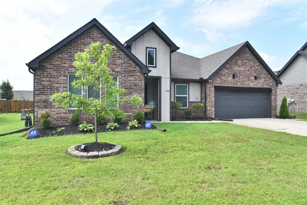 7142 E 154 Street S, Bixby, OK 74008