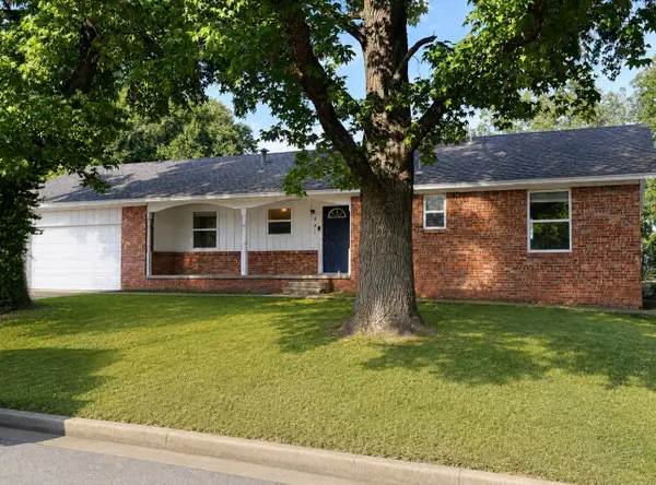 801 N Brady Drive, Hominy, OK 74035