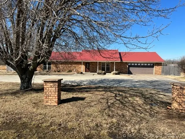 2731 N 17th W, Muskogee, OK 74401 - #1