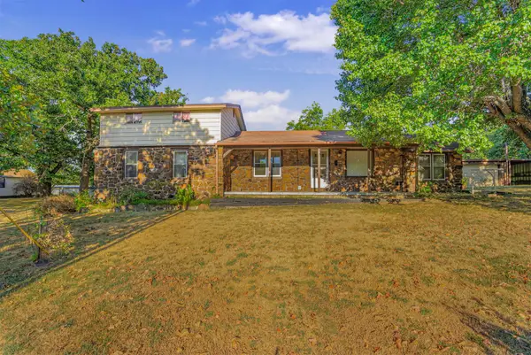 17600 S 4220 Road, Claremore, OK 74017