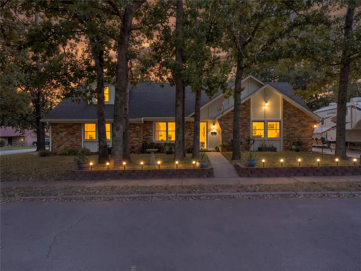 326 Spruce Court, Sand Springs, OK 74063 - #1