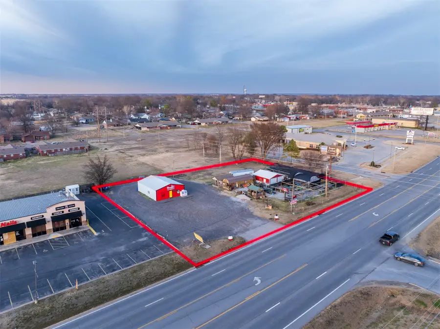 1516 W 51 Highway, Wagoner, OK 74467 - #2