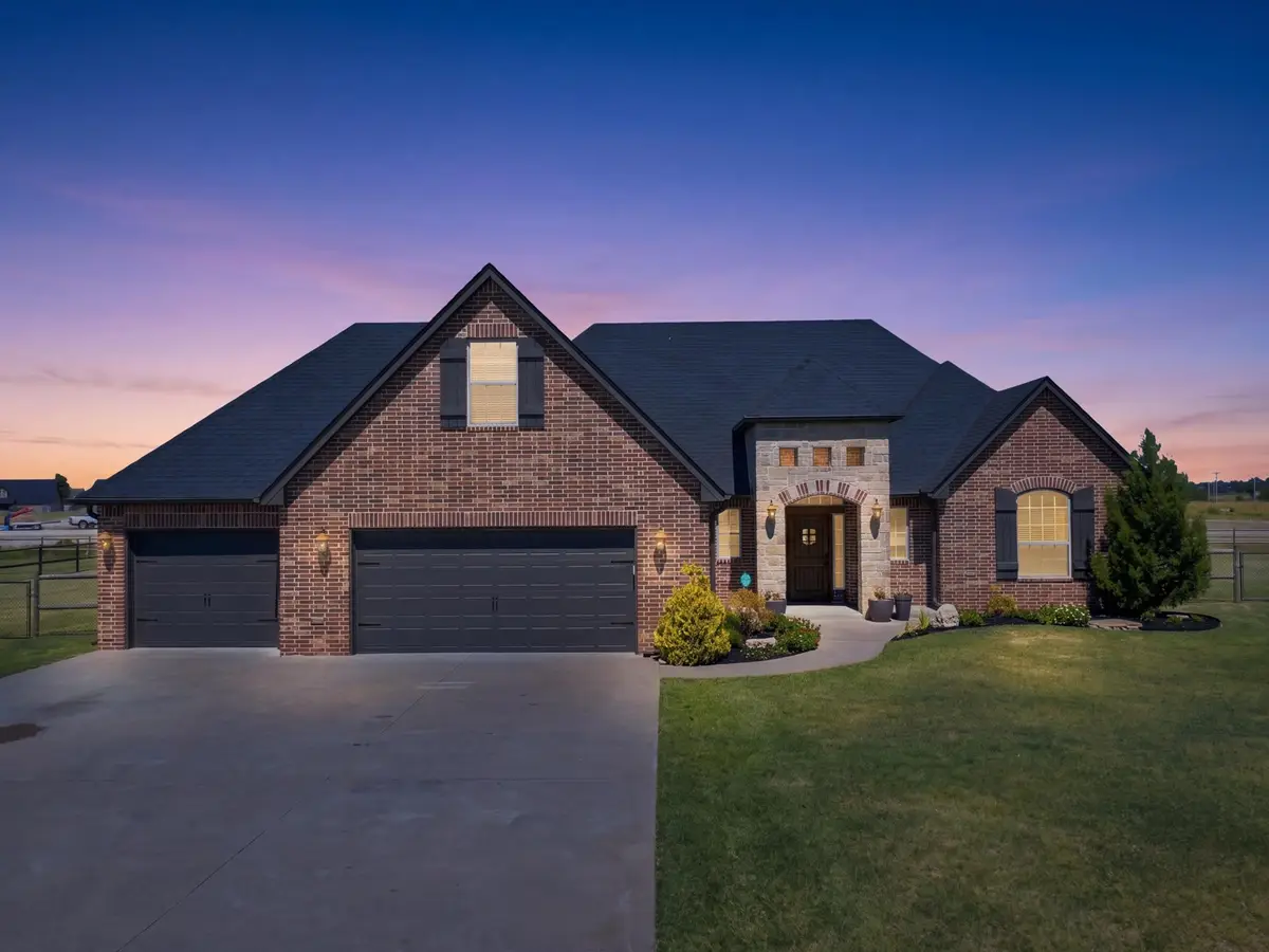 6075 E 145th Street N, Collinsville, OK 74021 - #1