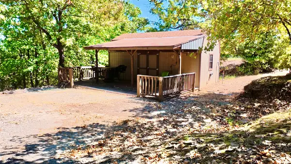 383 Hickory Street, Canadian, OK 74425