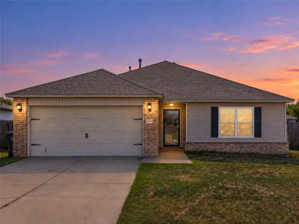25057 S Roselake Drive, Claremore, OK 74019