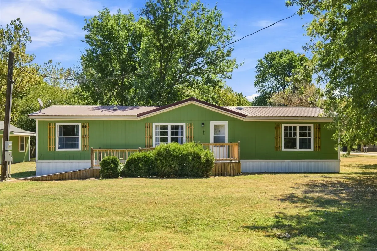 296 S Pine Street, Big Cabin, OK 74332 - #1