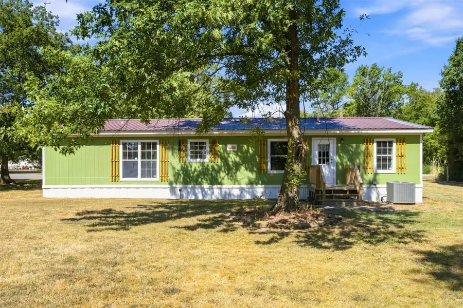 296 S Pine Street, Big Cabin, OK 74332 - #2