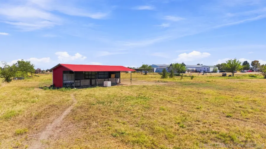 12183 Memorial Drive, Collinsville, OK 74021 - #2