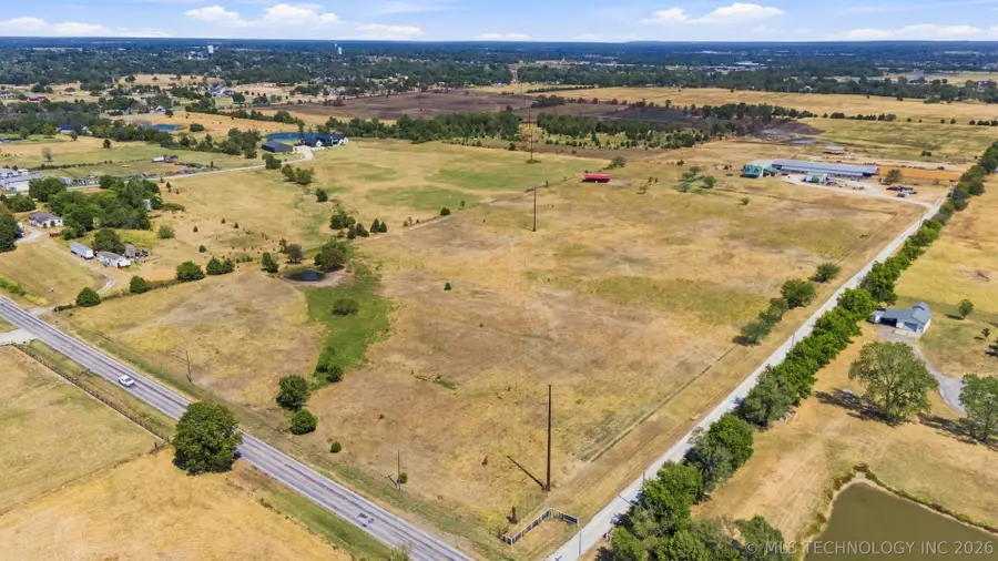 12183 Memorial Drive, Collinsville, OK 74021 - #3