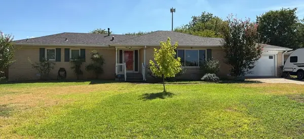 1110 N Meadow Drive, Ardmore, OK 73401