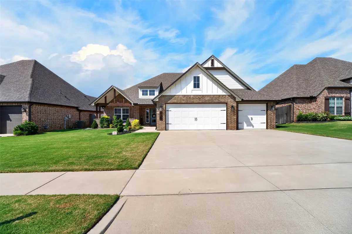 8728 E Joliet Street, Broken Arrow, OK 74014 - #1