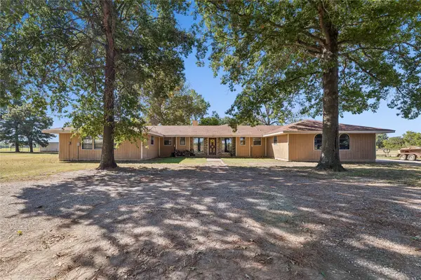 20220 E 700 Road, Wagoner, OK 74467