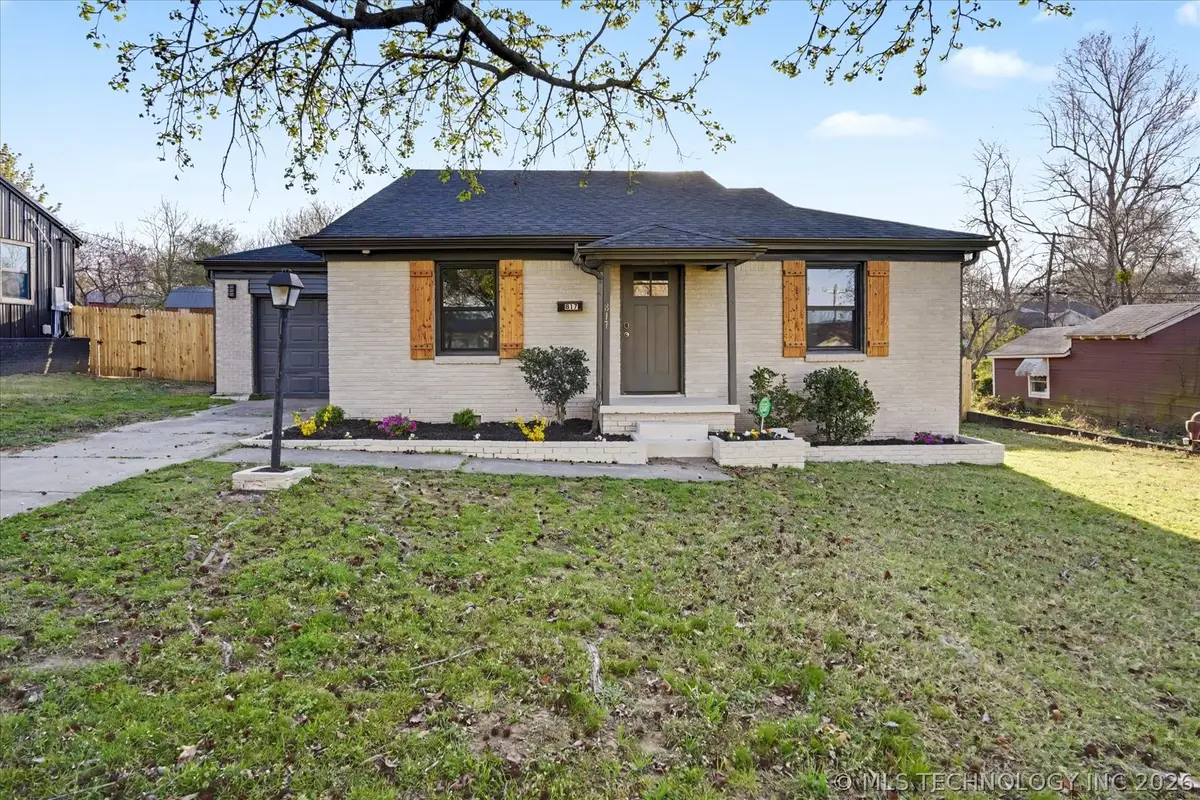 817 Henshaw Avenue, Sapulpa, OK 74066 - #1