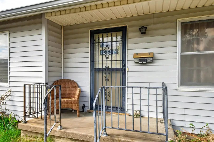 1841 S Armstrong Avenue, Bartlesville, OK 74003 - #2