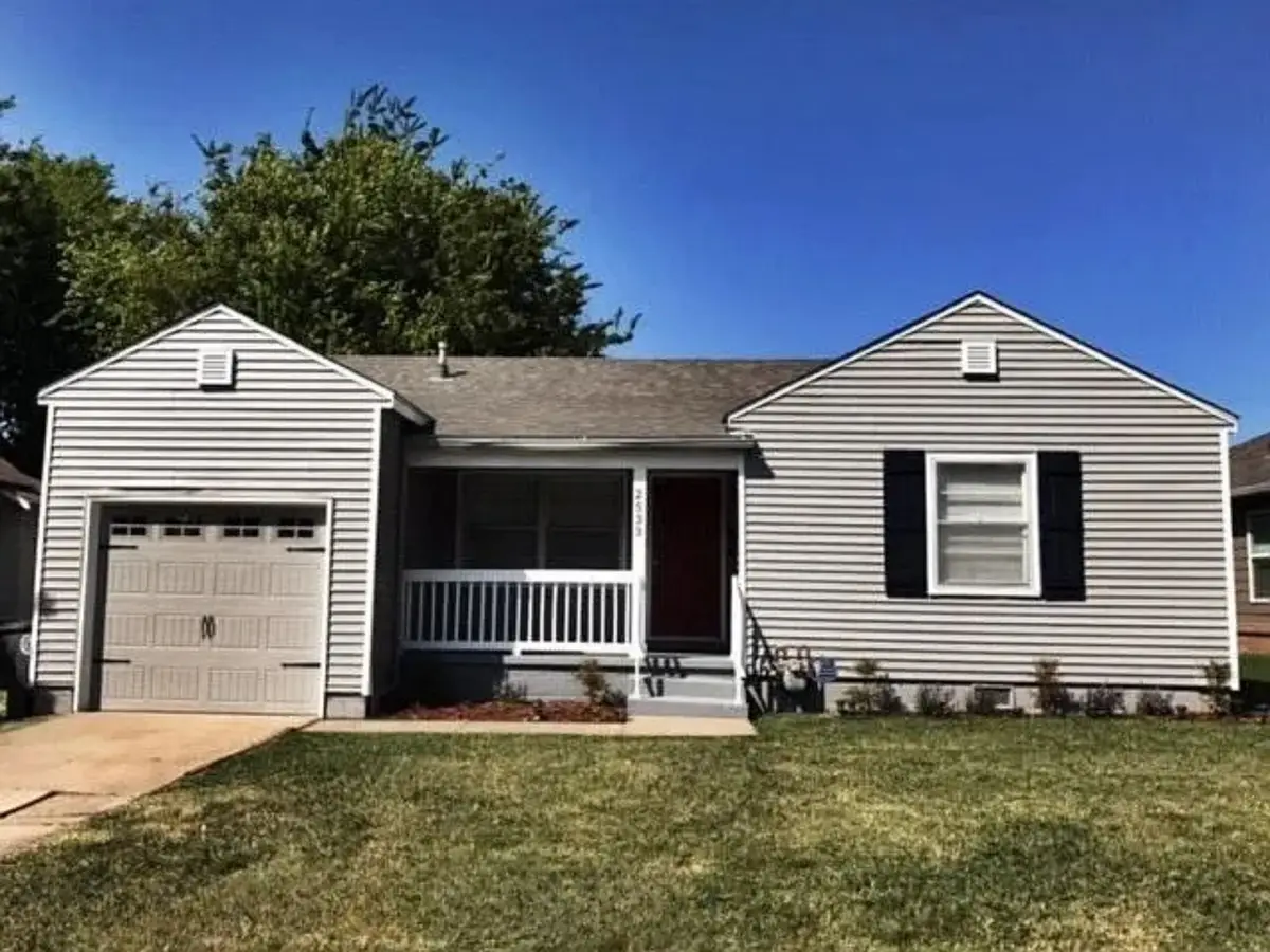 2533 E 7th Street, Tulsa, OK 74104 - #1