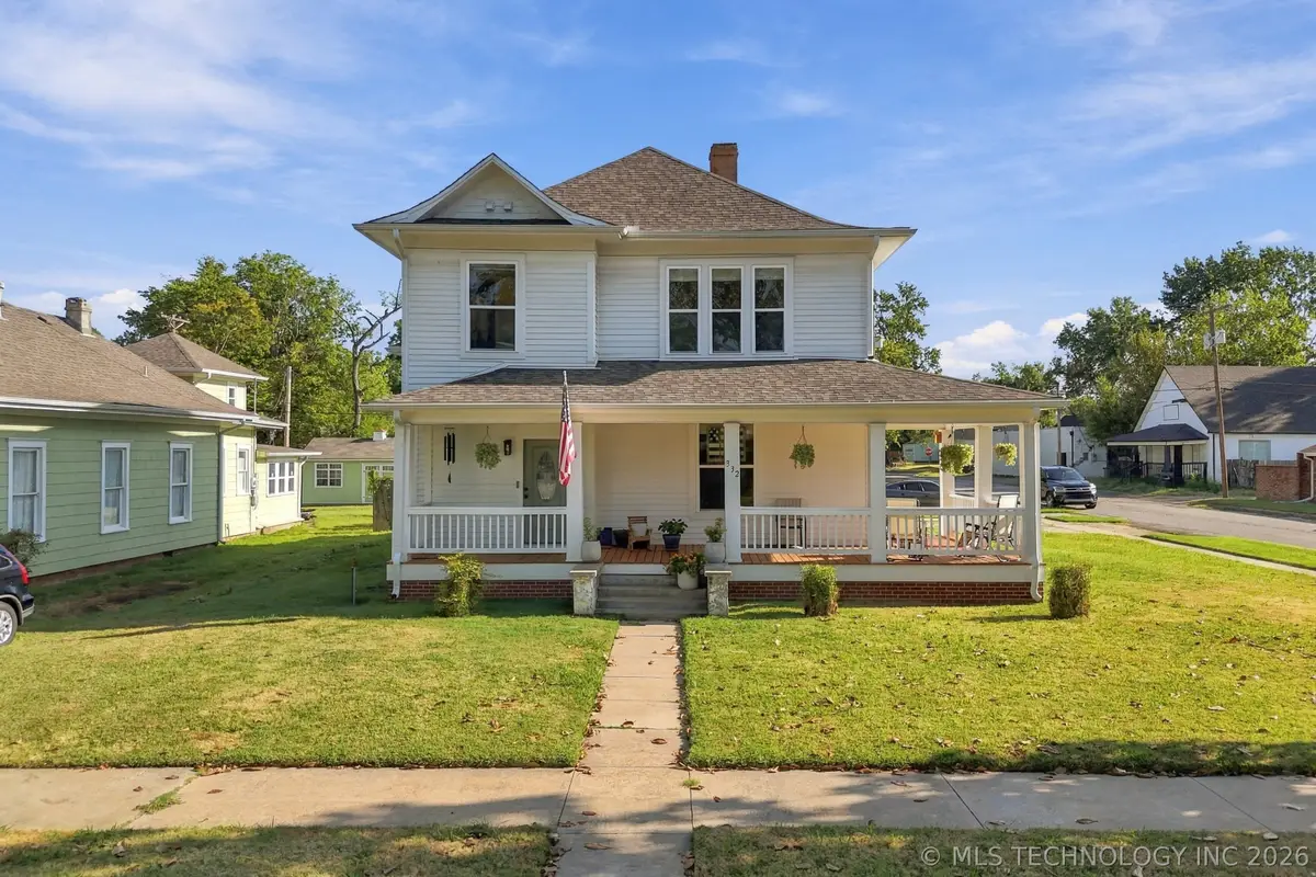 332 E 4th Street, Claremore, OK 74017 - #1