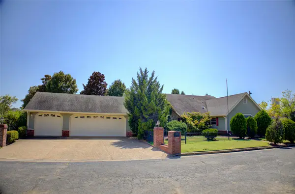 8110 Jamestown Avenue, Tulsa, OK 74137
