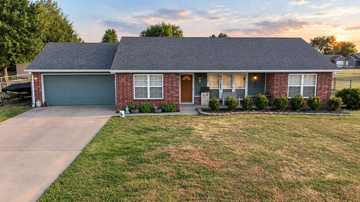 14872 E Modoc Street, Claremore, OK 74017 - #1