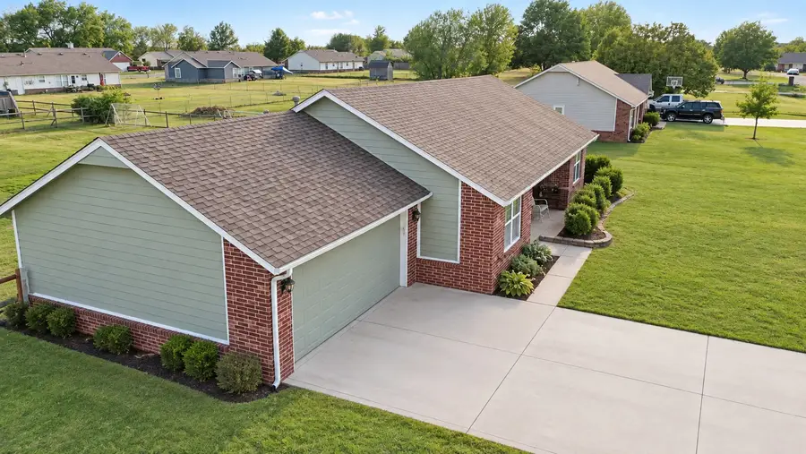 14872 E Modoc Street, Claremore, OK 74017 - #2