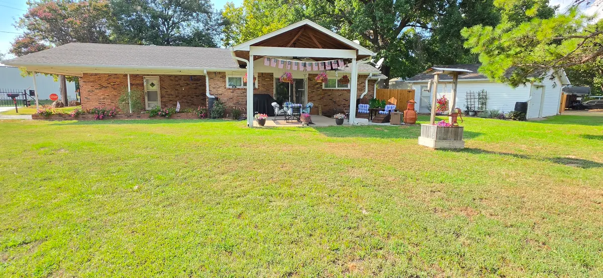 17 Breakenridge Drive, Eufaula, OK 74432 - #1