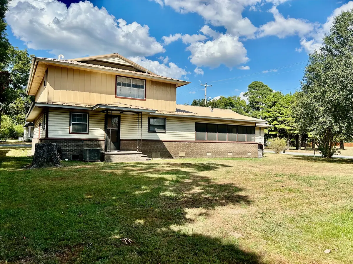 1921 N Augusta St Avenue, Muskogee, OK 74403 - #1