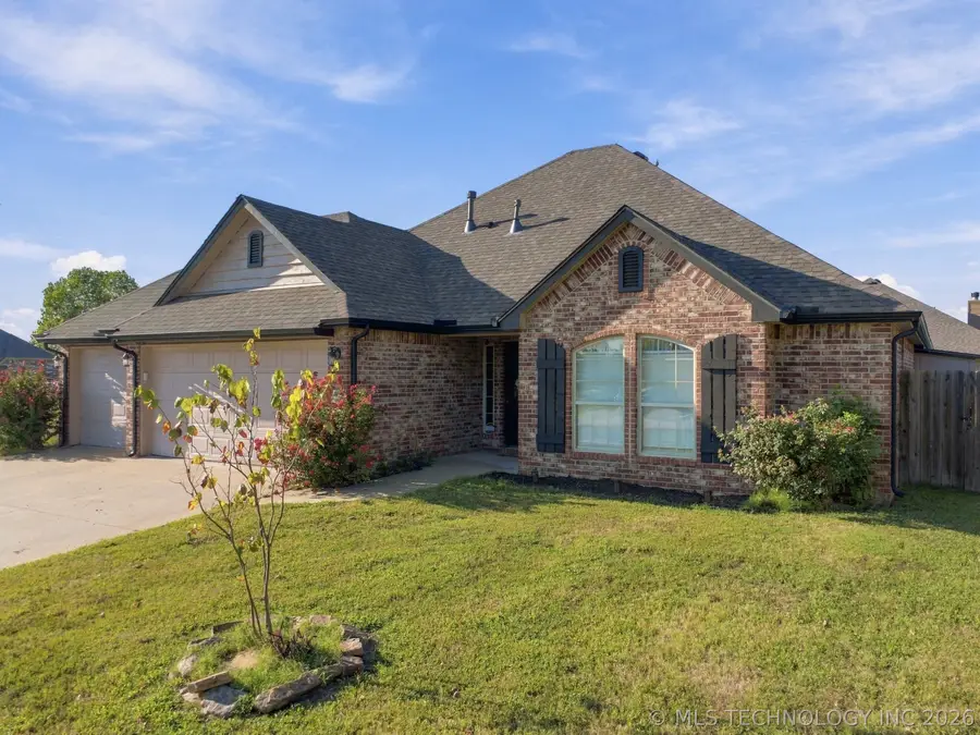 4457 Pecan Circle, Kiefer, OK 74041 - #2