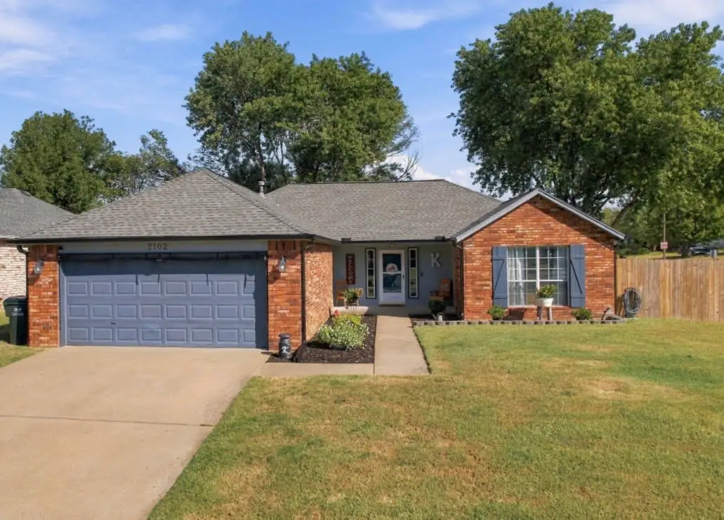2102 W Walnut Street, Collinsville, OK 74021 - #1