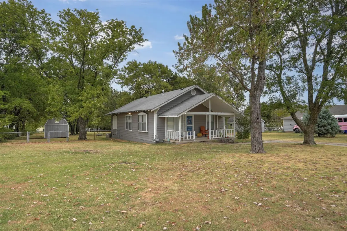 832 E Detroit Street, Broken Arrow, OK 74012 - #1